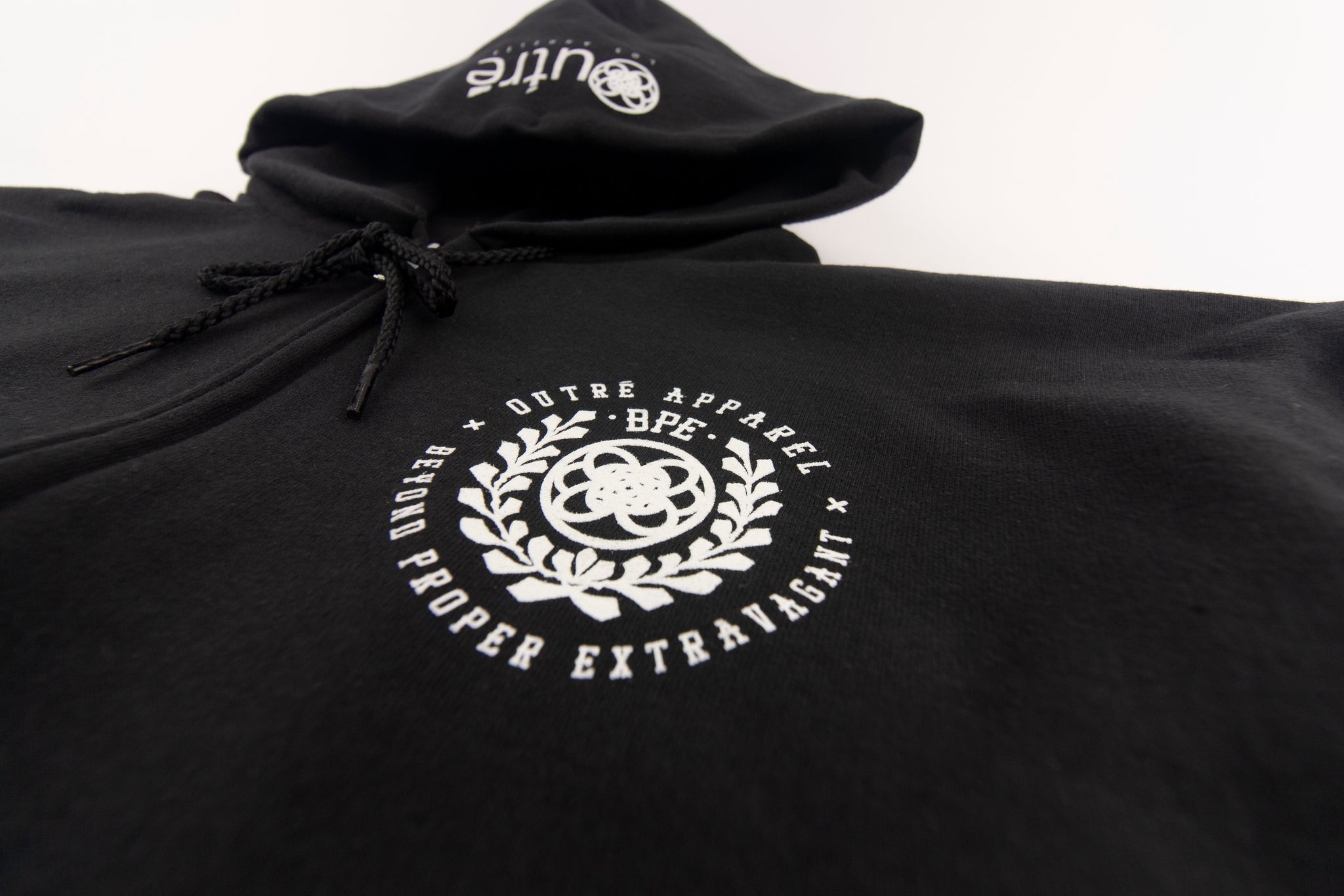 ELITE ZIP-UP SWEATER